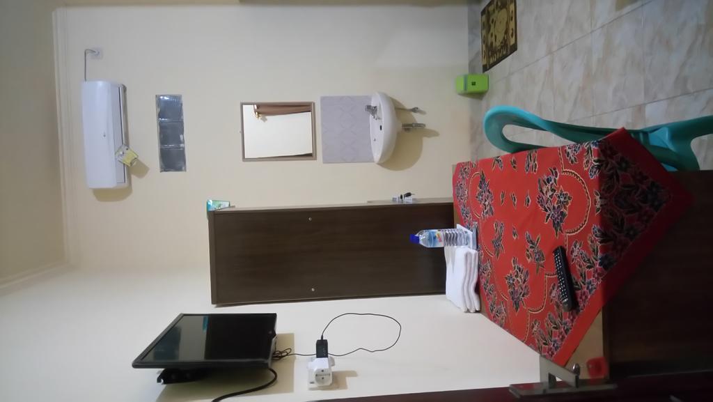 Puji Homestay Mataram Exterior foto