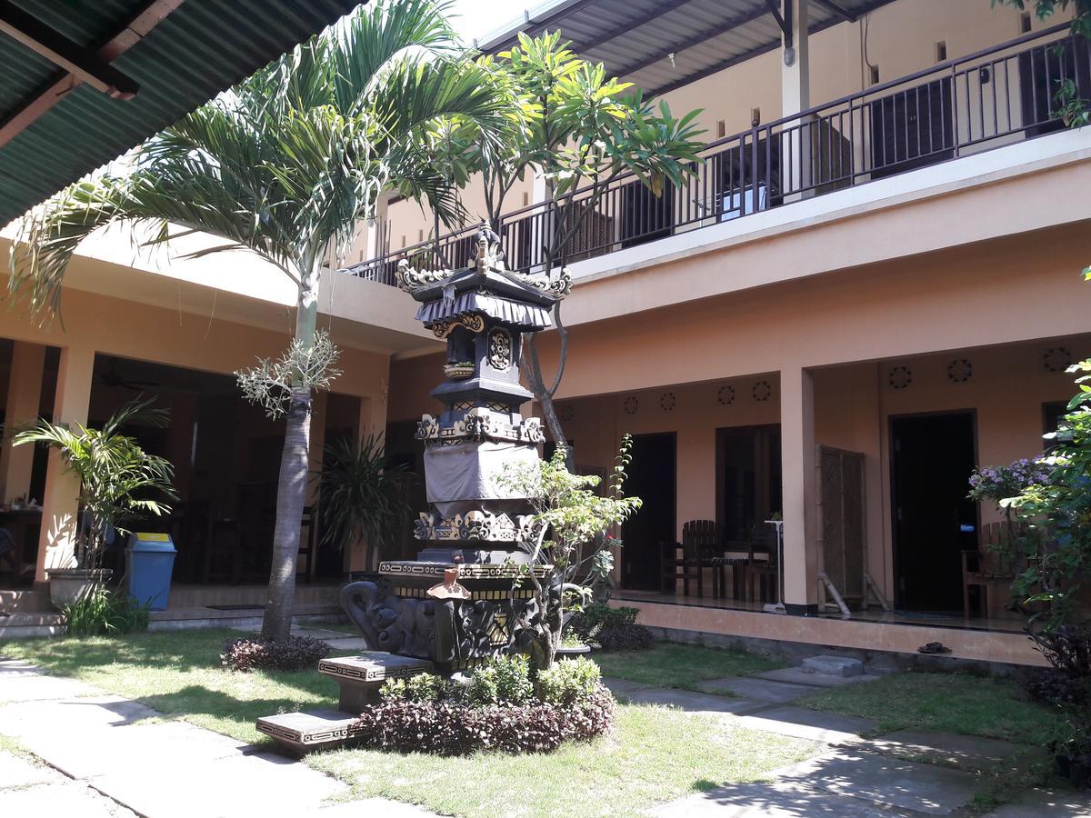 Puji Homestay Mataram Exterior foto